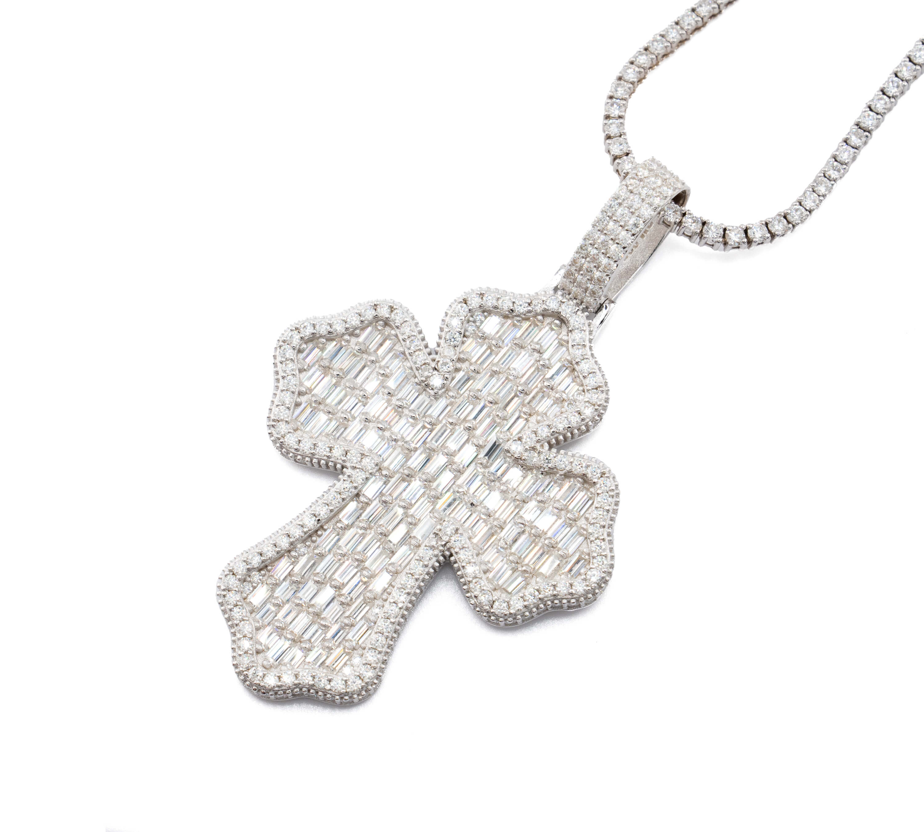 Smooth Gothic Moissanite Pendant