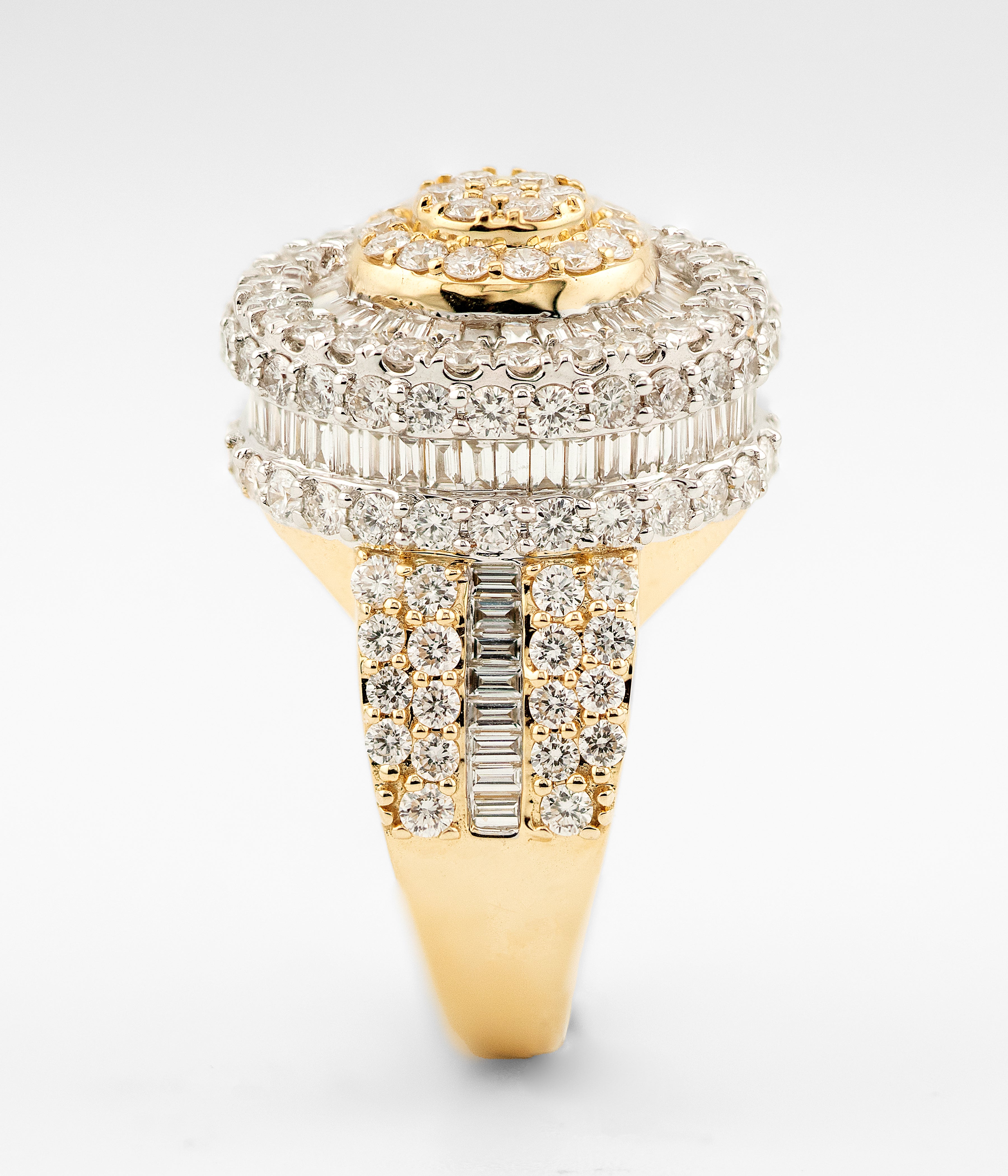 RingTriad Gold