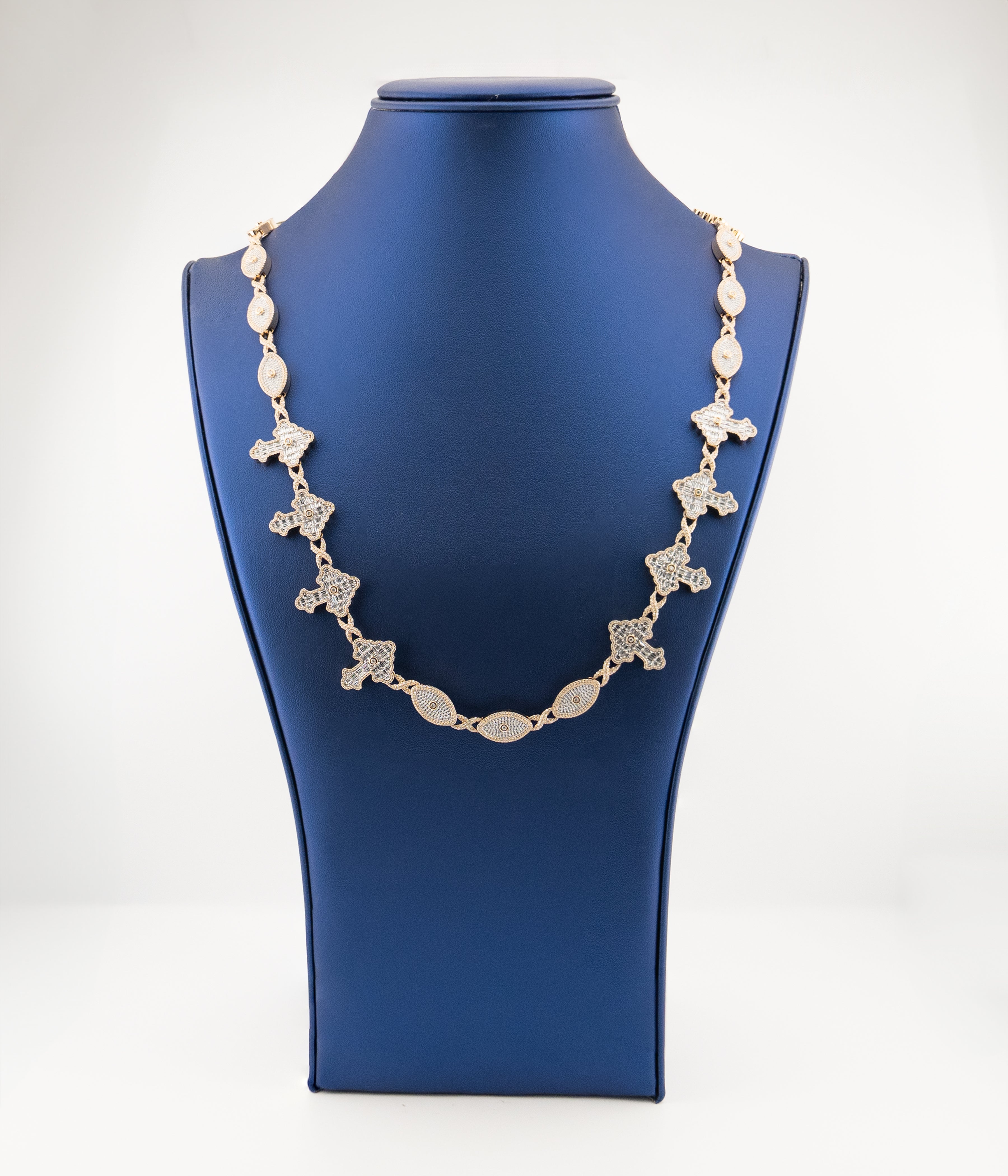 Cross Sight Chain