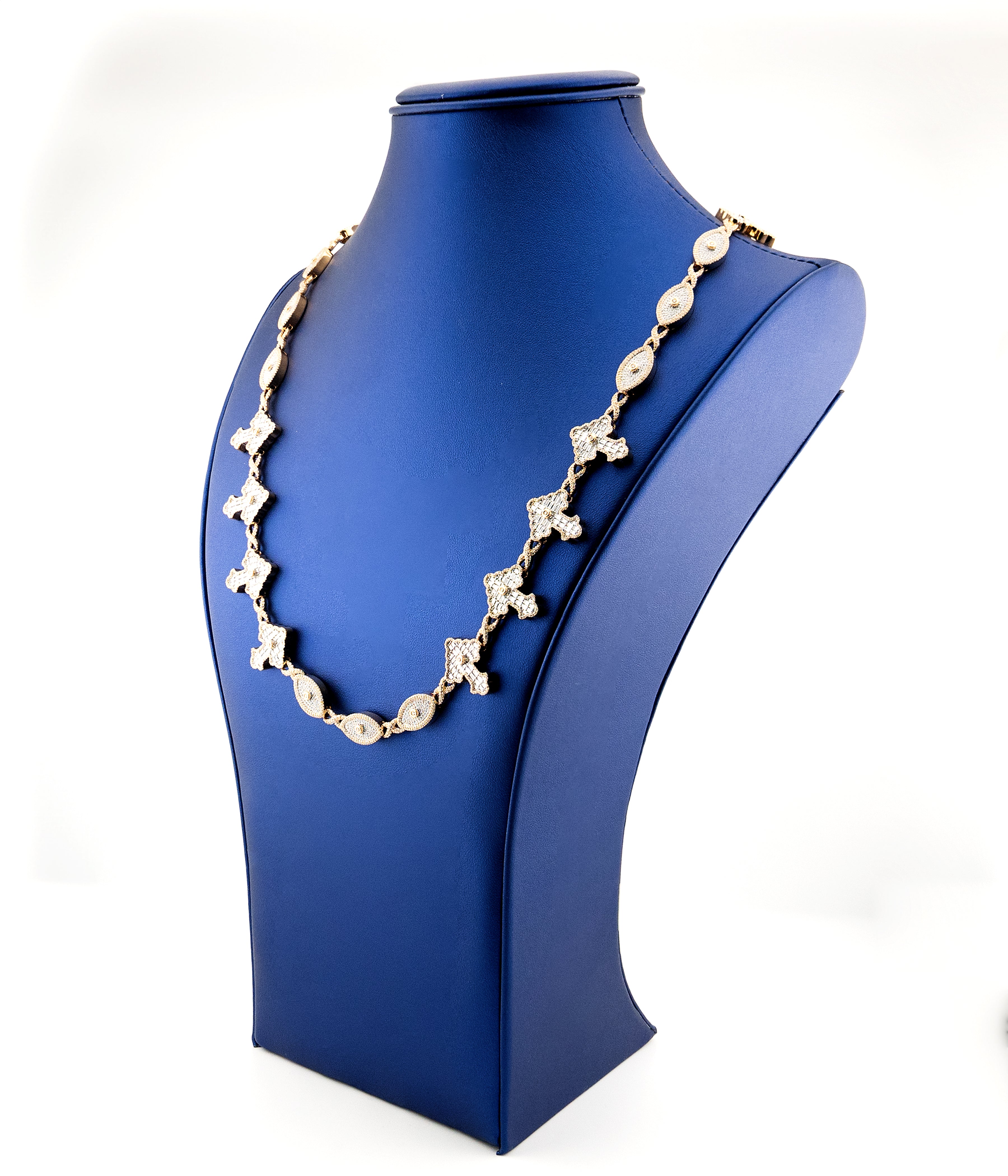 Cross Sight Chain