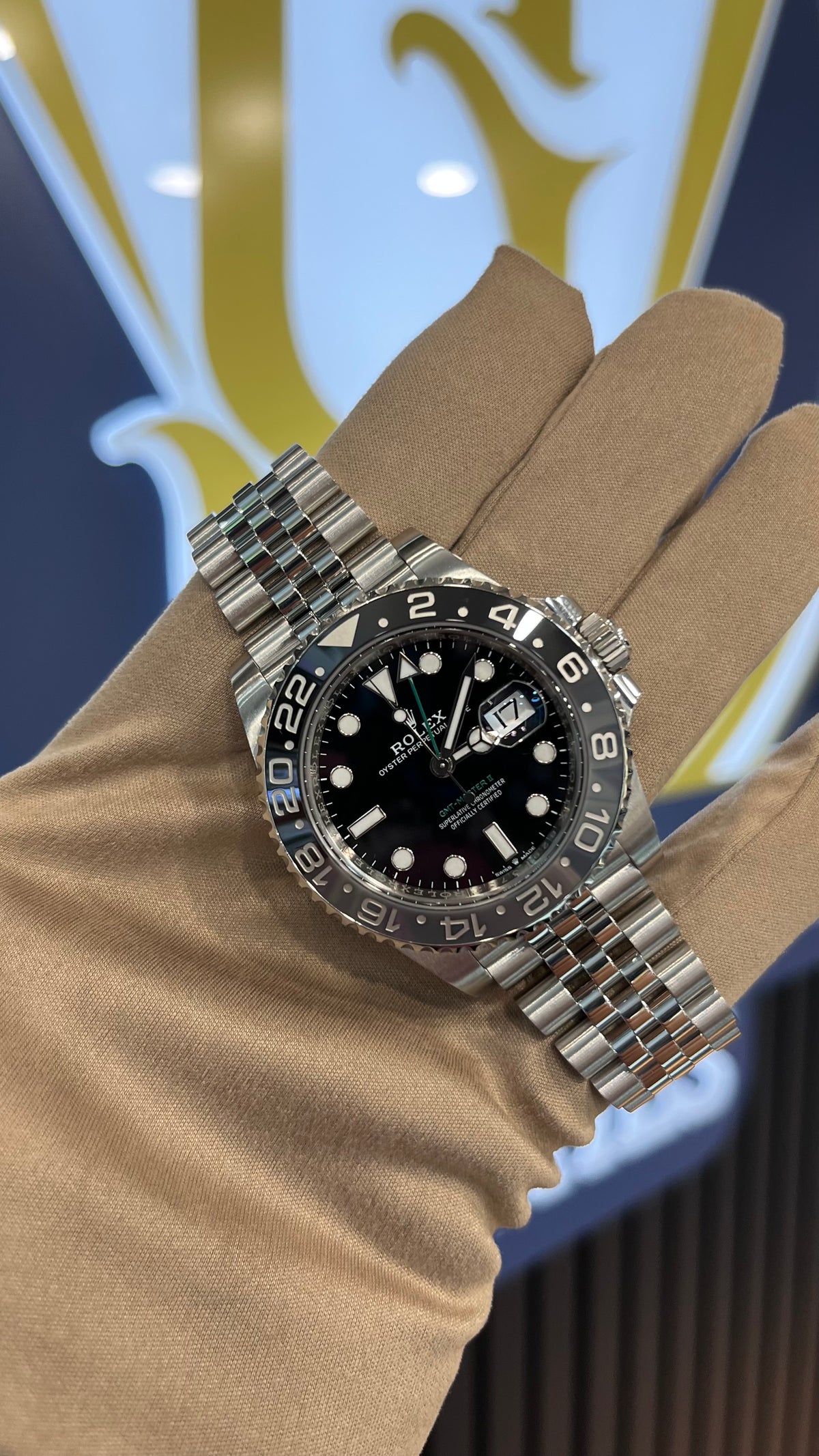 Rolex GMT-Master II 40MM Bruce Wayne on Jubilee