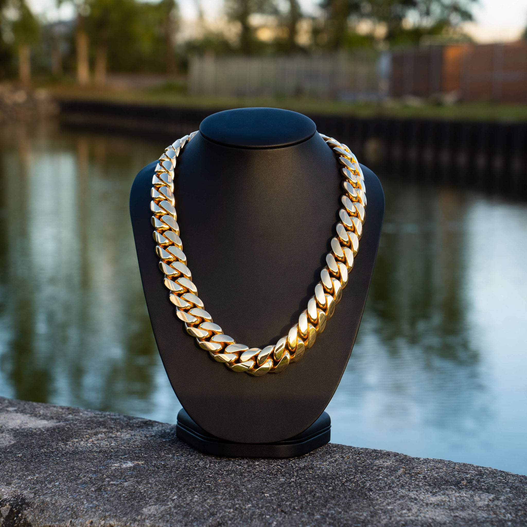 HOT Thick Gold Cuban Link Gold Chain Australia 20 MM CUBAN