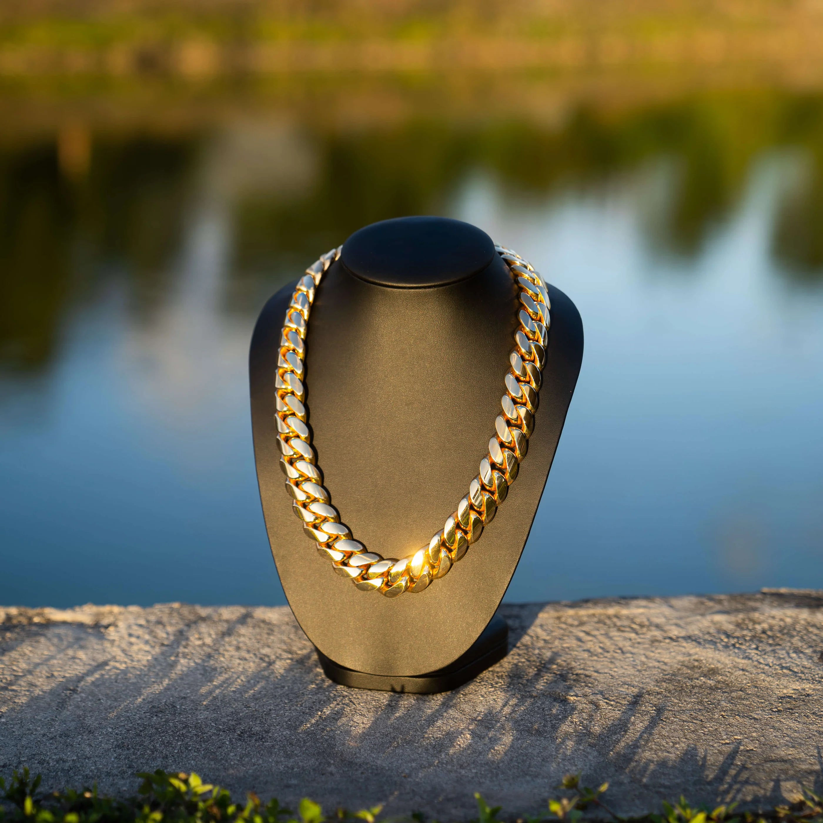 Gold Over Silver Chains 3Y