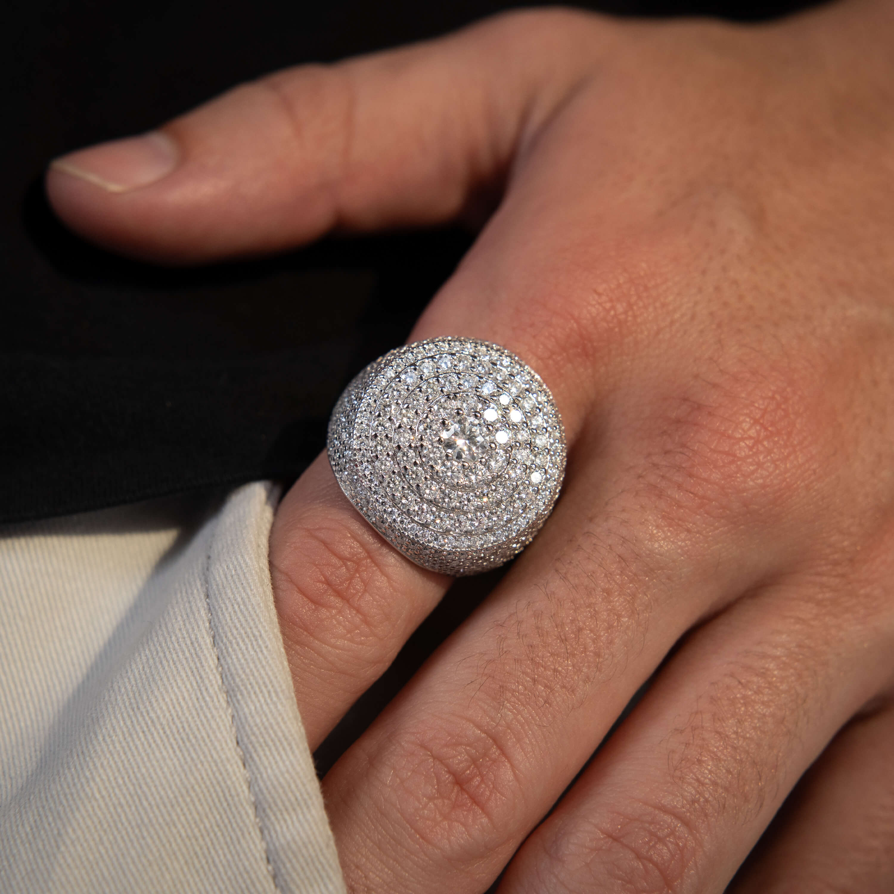 Centered Round Ring Silver