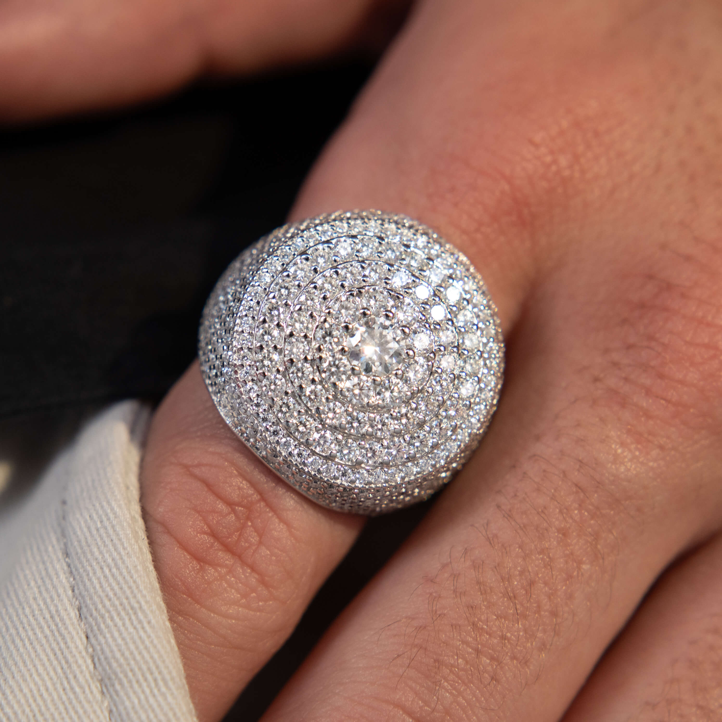 Centered Round Ring Silver