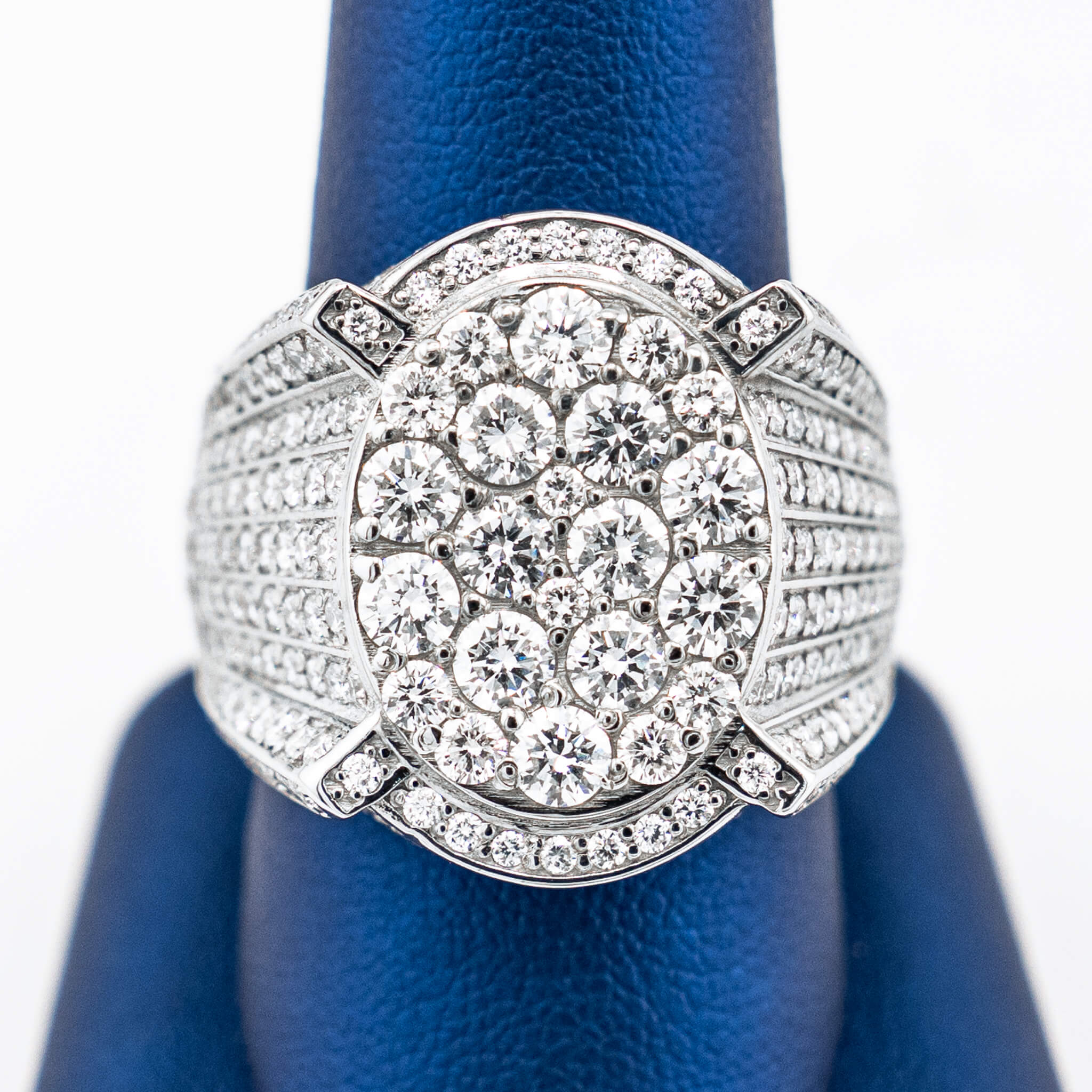 Men's Regal Circle Ring
