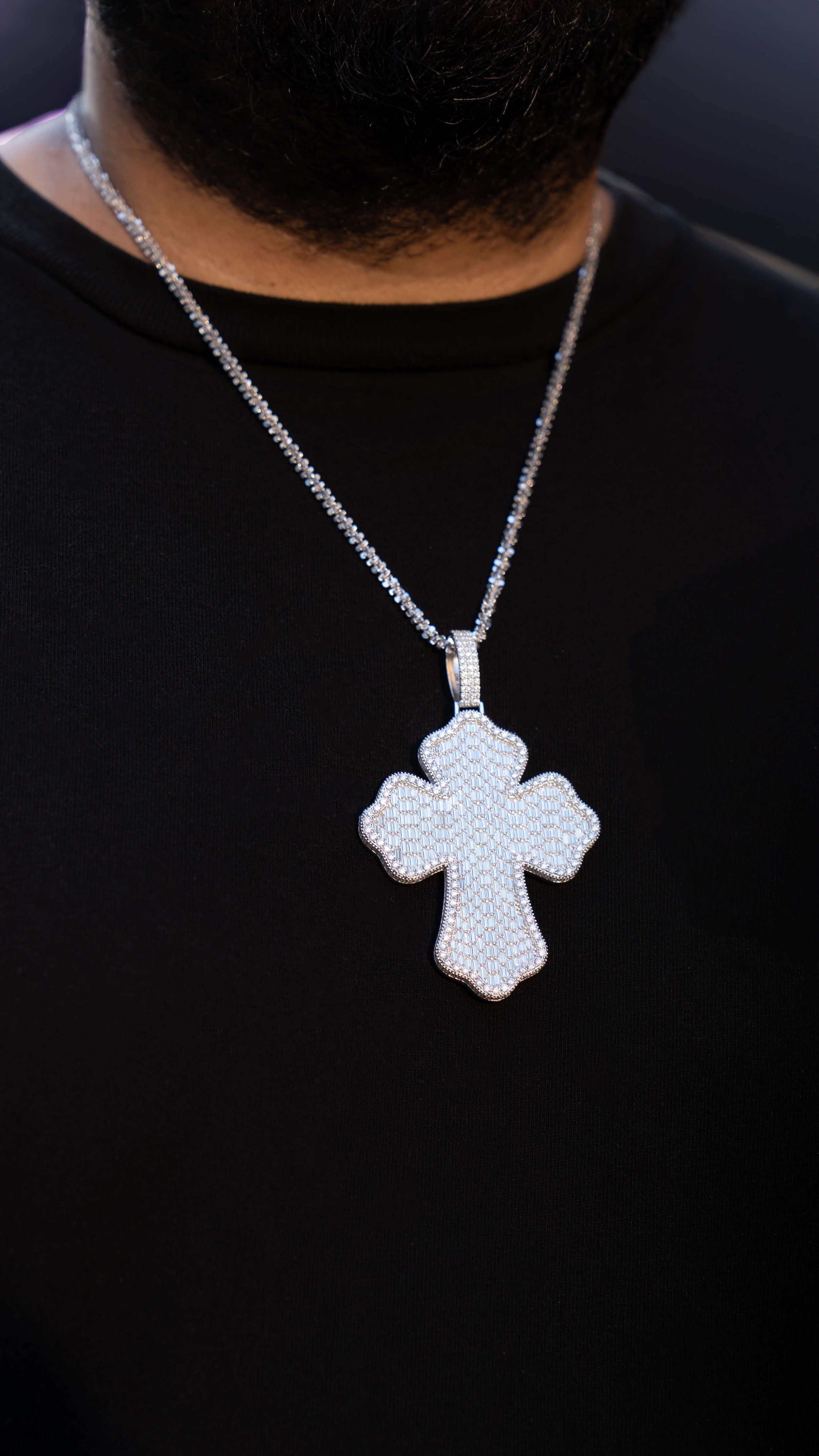 Smooth Gothic Moissanite Pendant 4
