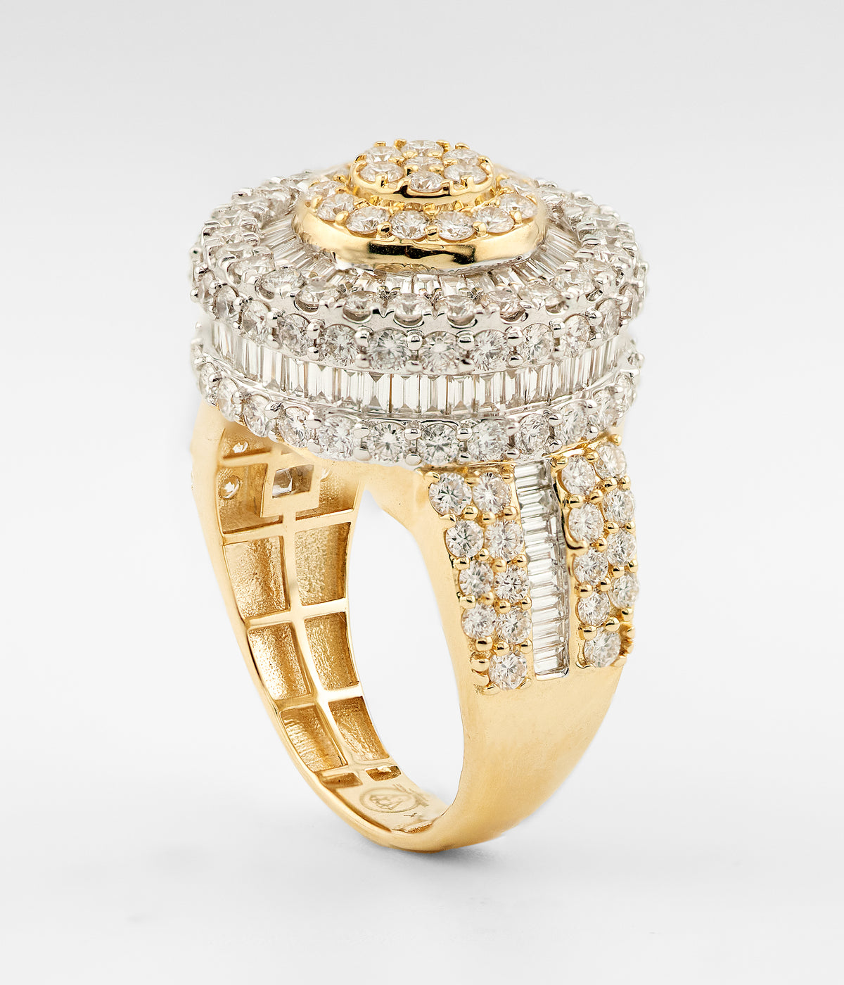RingTriad Gold